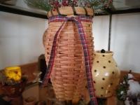 Versatile Year-Round Hand Woven Splint Basket with Changeable Greenery, 4.25 in. Wide