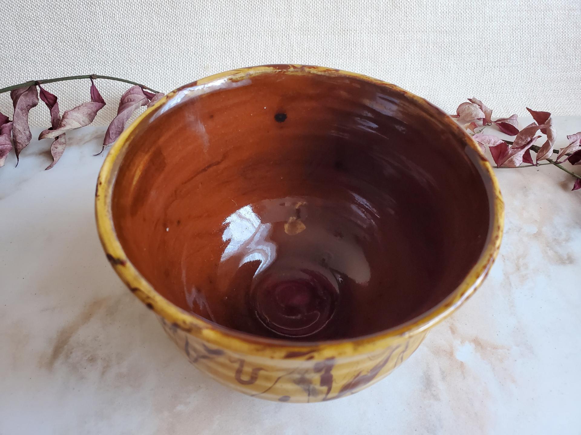 Redware 5 in Bowl with Marbled Decoration
