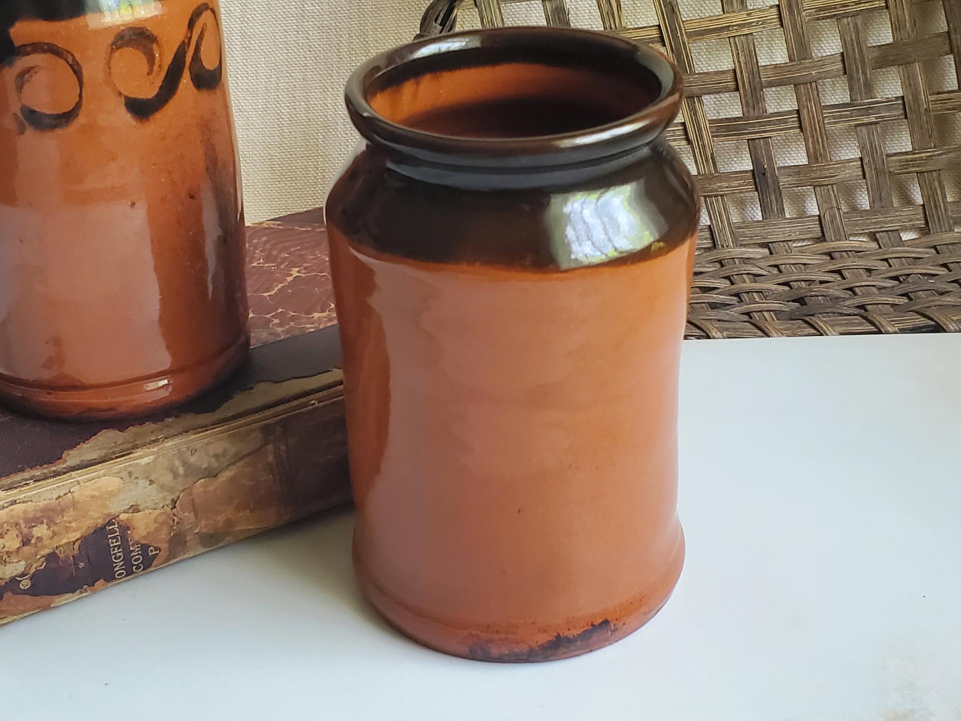 Redware Jar with Black Rim, 6 in. Tall