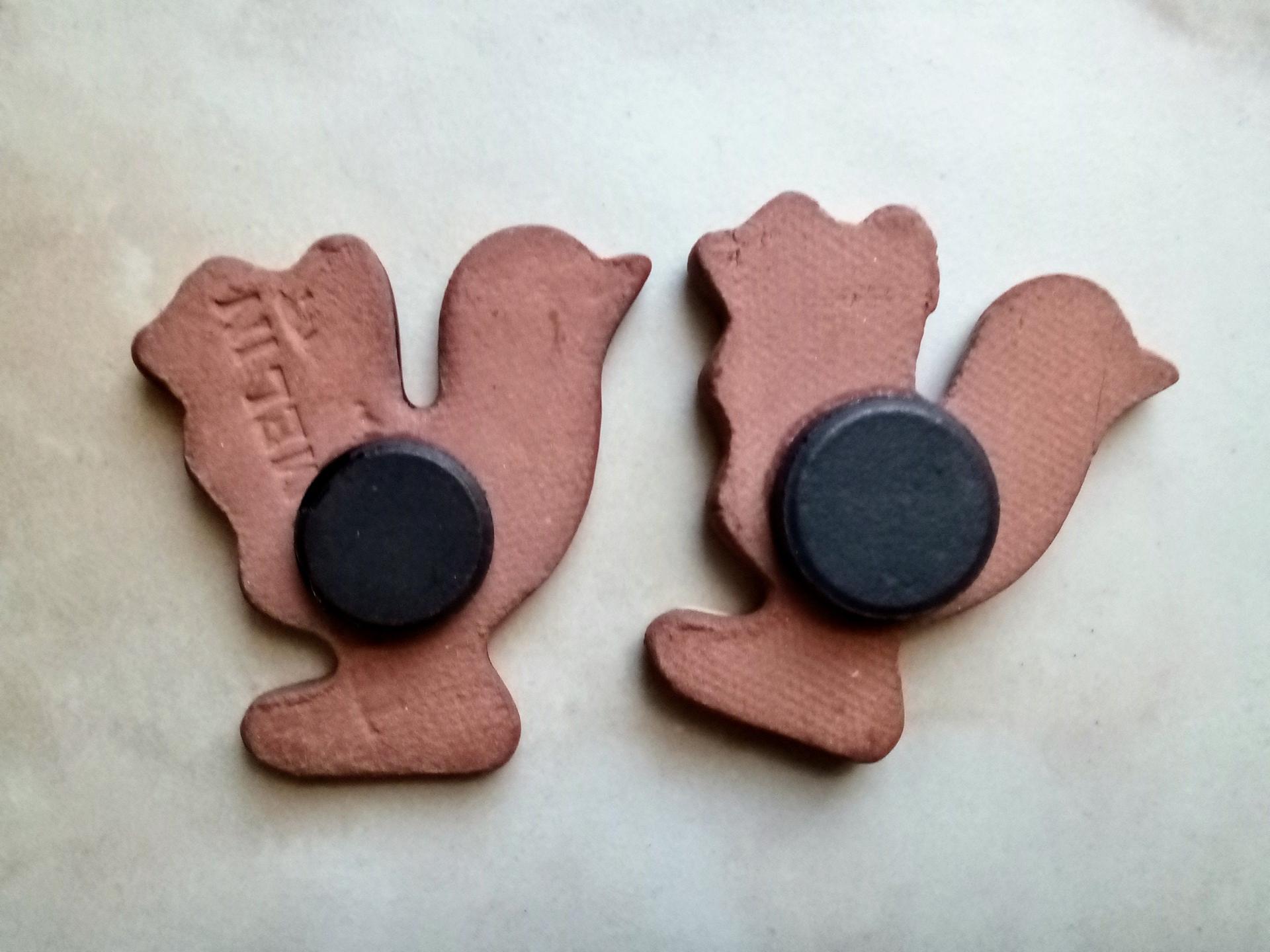 Redware Mini Turkeys Magnets with Slip Decoration
