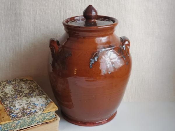 Redware 10 in Large Jar with Spangles and Incised Pattern