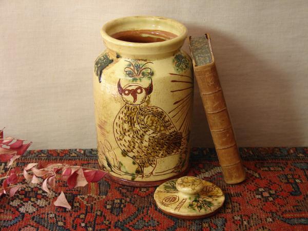 Hamelin Redware Sgraffito Jar with Owl, Sun and Tulip Decoration